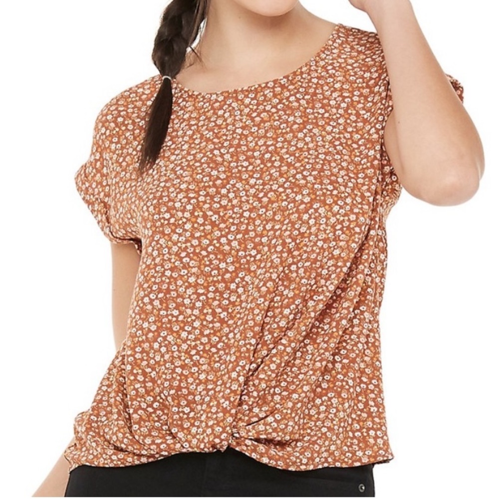 SO Scoopneck Twisted Front Keyhole Back Top Orange Rust Floral Print size small